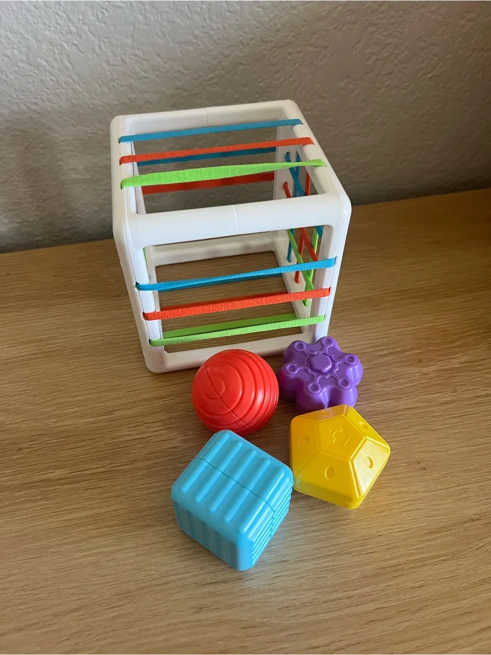 Shape sorter cube